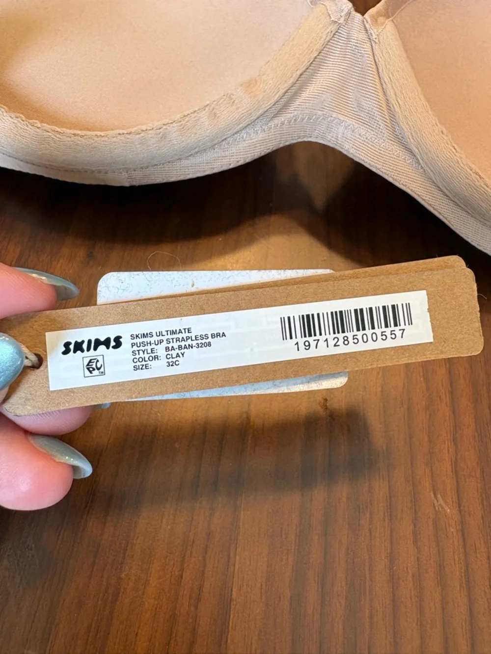 SKIMS ultimate Strapless Push-Up clay 32c nwt - Picture 3 of 6
